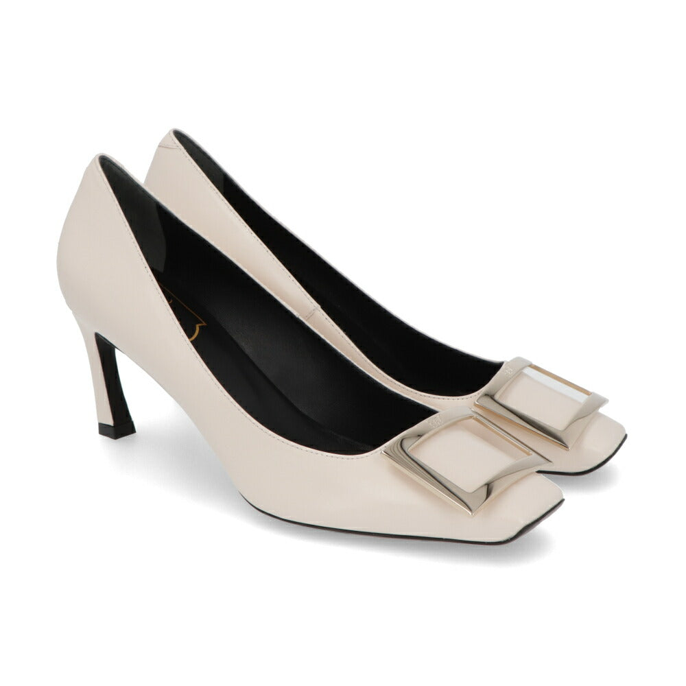 Roger Vivier パンプス クリーム スクエアトゥ ゴールドバックル RVW40015280BSS