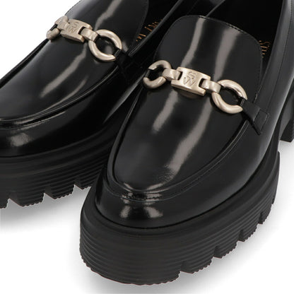スチュアートワイツマン STUART WEITZMAN シューズ レザーシューズ レディース NOLITA SW SGNATRE LF ブラック ボルドー パテントレザー 厚底ローファー 無地 シンプル ロゴ  ローファー SG816