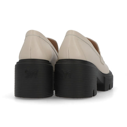 スチュアートワイツマン STUART WEITZMAN シューズ レザーシューズ レディース SOHO LOAFER オフホワイト スムースカーフレザー 厚底ローファー 無地 シンプル ロゴ  ローファー SB815