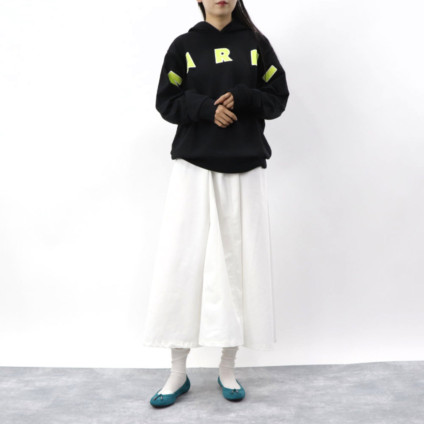 トッズ バレエシューズ XXW0HI0346ZHR0T206 ブルー