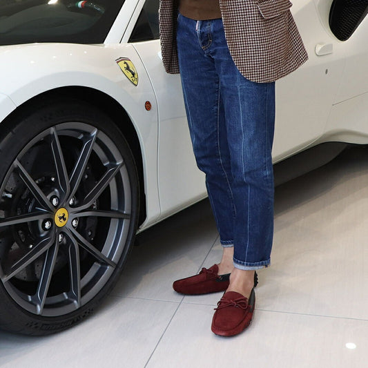 トッズ TOD'S ドライビングシューズ メンズ シューズ レザー シューズ ボルドー スエード ゴンミーニ ドライビングシューズ モカシン フェラーリ ロゴ XRM0EO0H6007B7027N