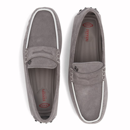 トッズ TODS シューズ レザーシューズ メンズ グレー系 スエード ゴンミーニ ドライビングシューズ モカシン フェラーリ ロゴ