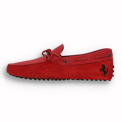 トッズ TOD'S ドライビングシューズ メンズ レザー NEW GOMMINI 122 RICAMO CAVALLINO ORX レッド レザー スエード ゴンミーニ ドライビングシューズ モカシン フェラーリ ロゴ リボン 刺繍