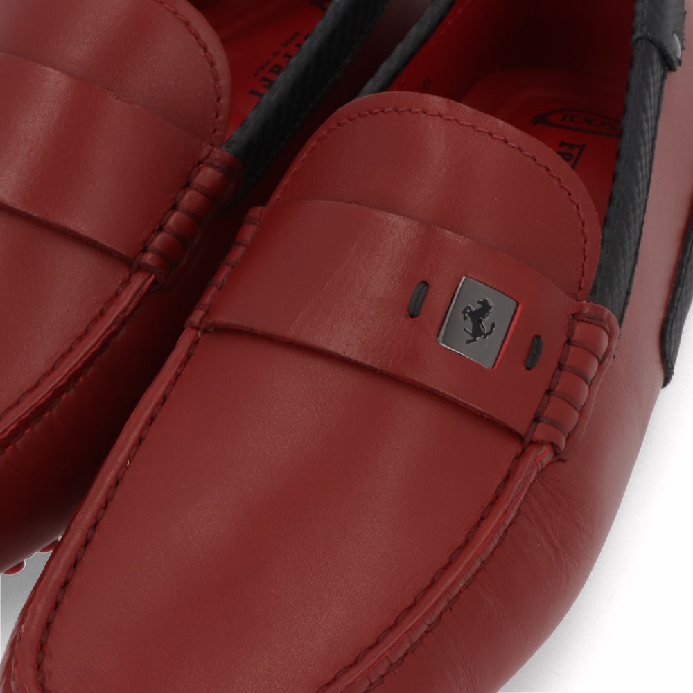 トッズ TODS シューズ レザーシューズ メンズ レッド ゴンミーニ ドライビングシューズ モカシン フェラーリ ロゴ
