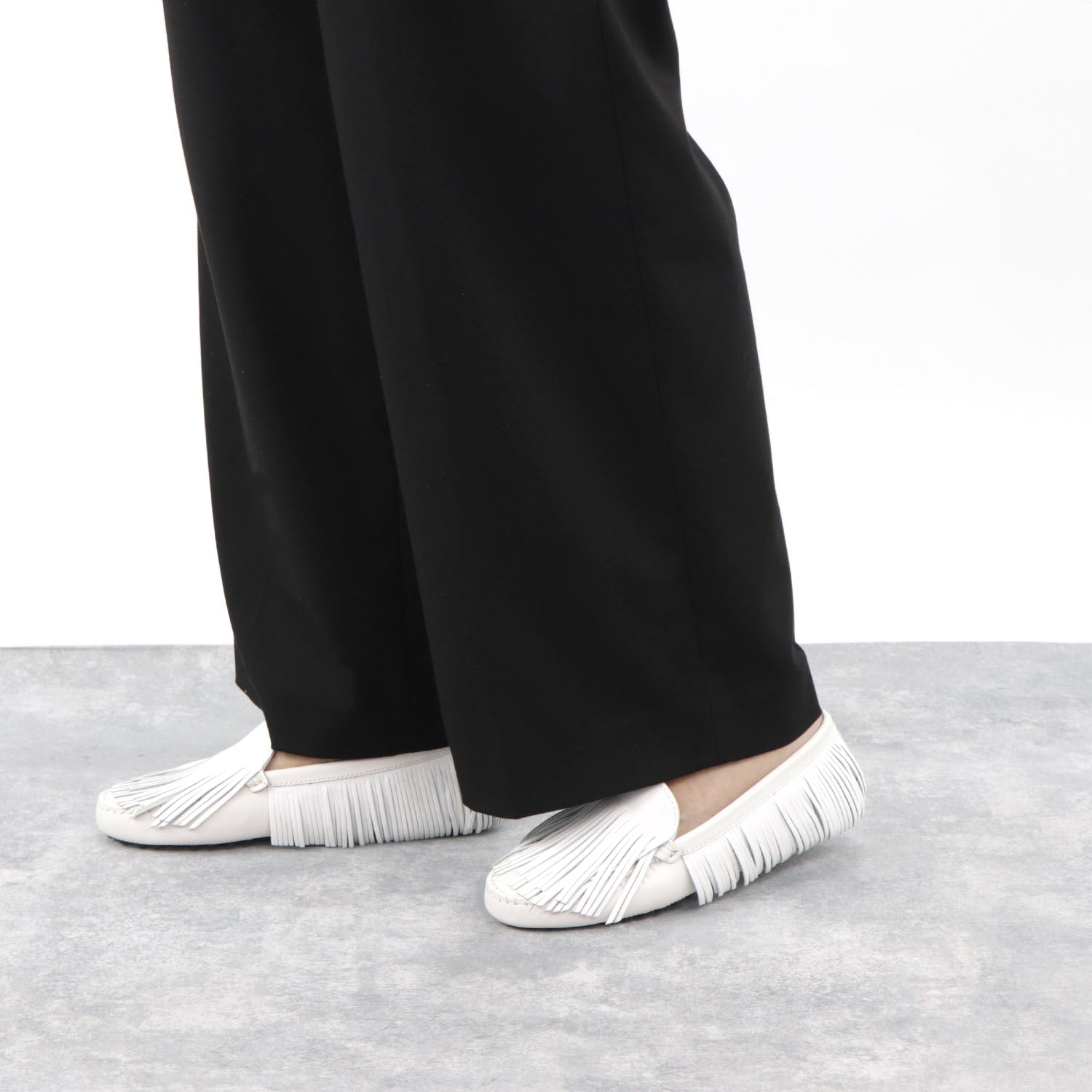 トッズ ローファー XXW00G0Y720CZM ドライビングシューズ