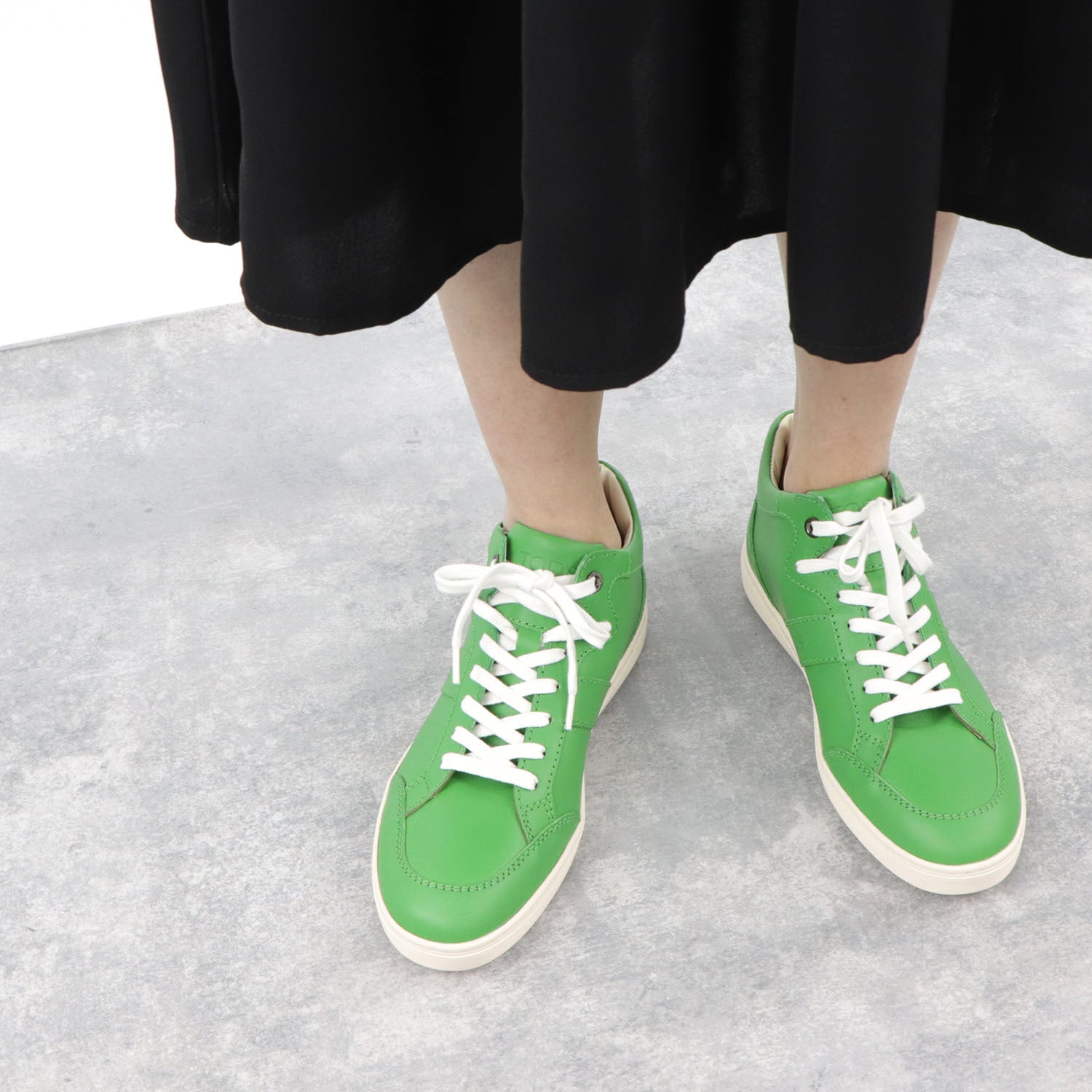 トッズ TOD’S スニーカー グリーン レザー レースアップ