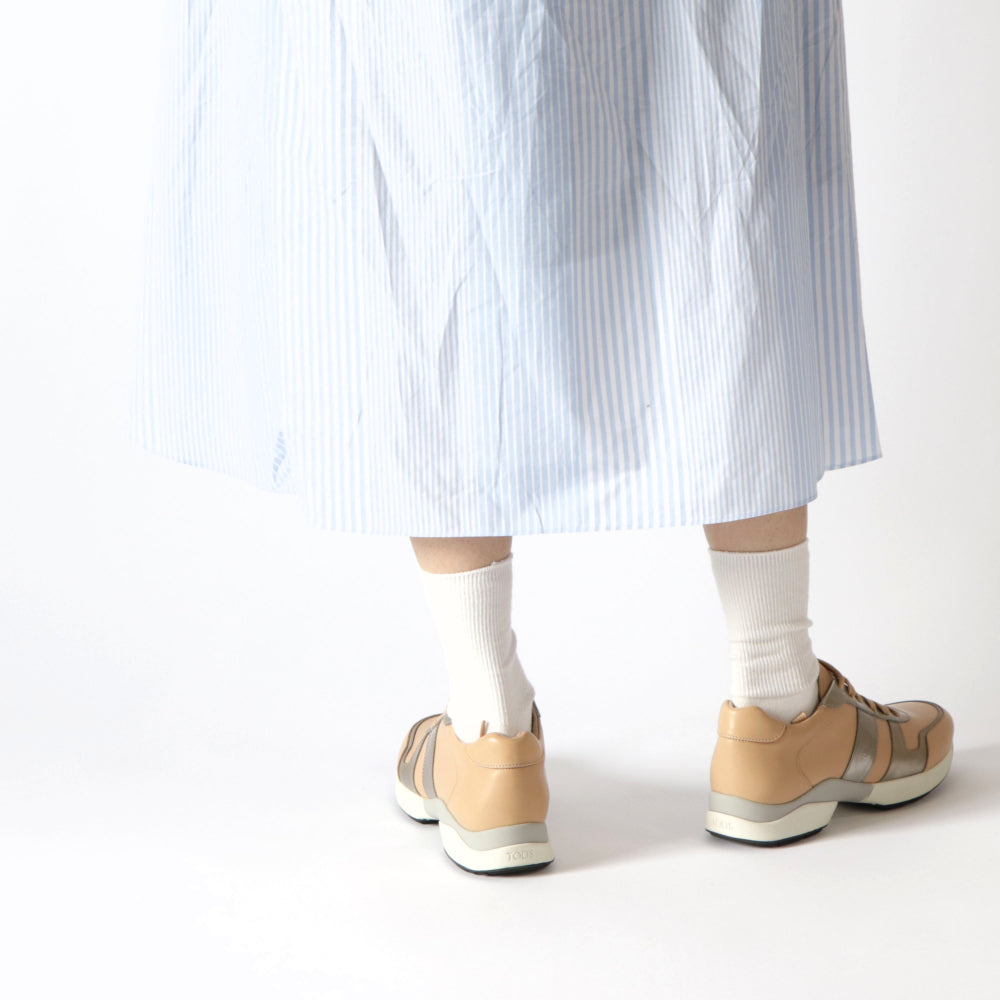 TOD’S トッズ スニーカー ベージュ レザー ローカット
