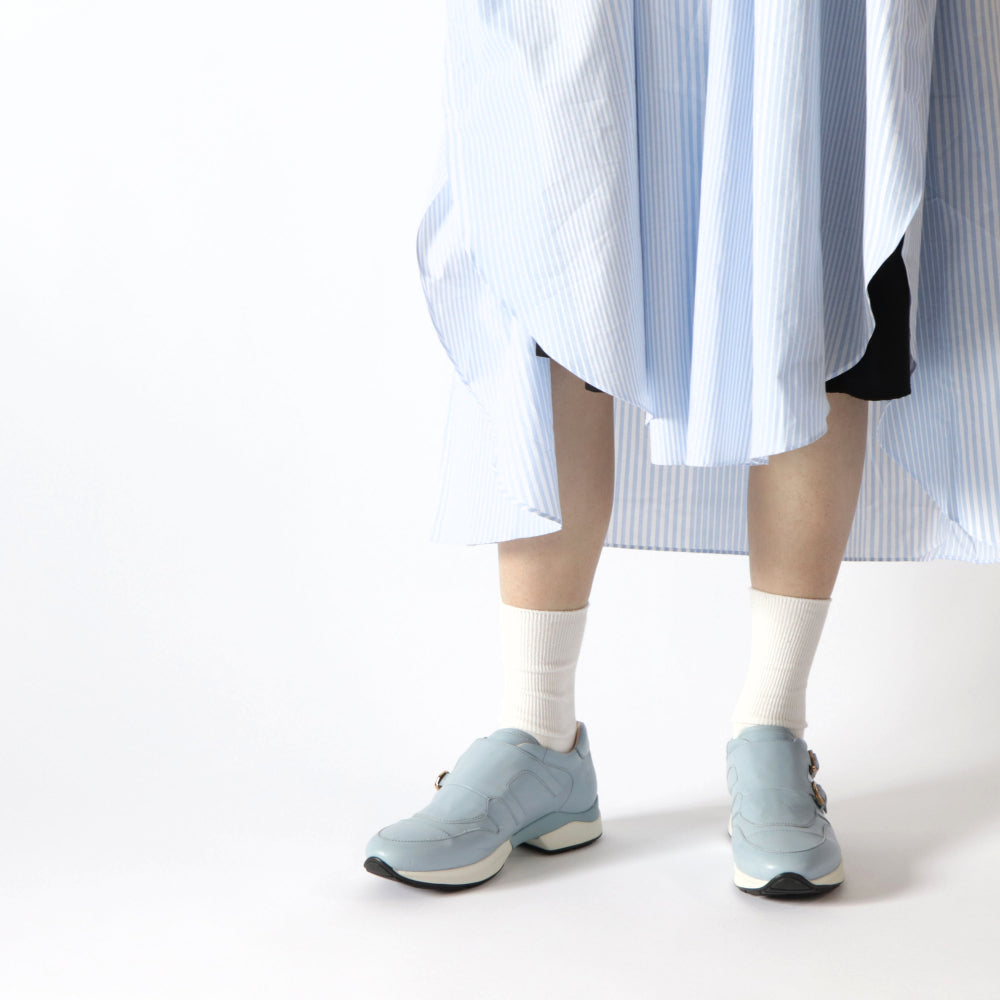 TOD’S スニーカー スリッポン ライトブルー レザー