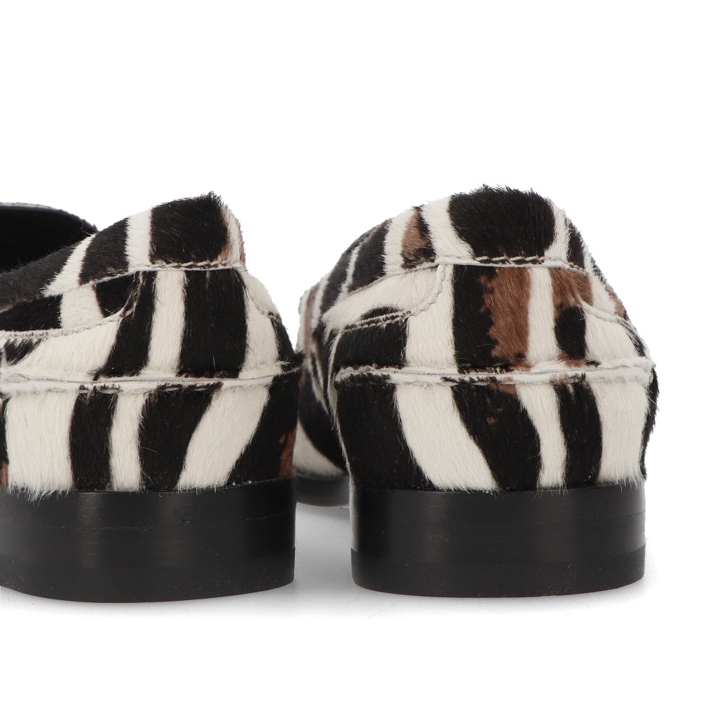 トッズ ローファー XXW16C00011ONZ ホワイト ゼブラ