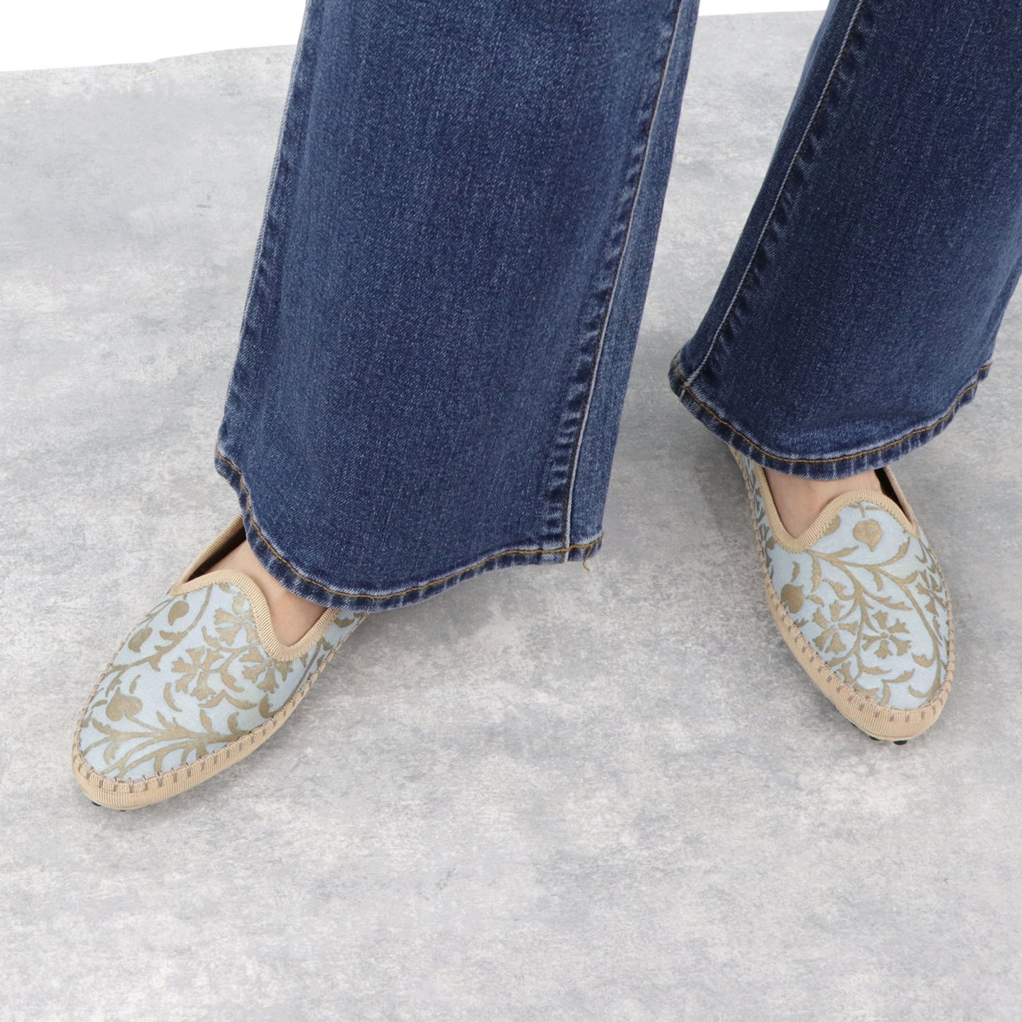 トッズ フラットシューズ XXW24B0AI71K4F 柄