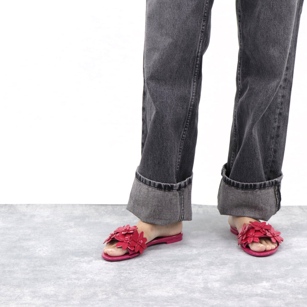 TOD’S トッズ フラットサンダル ピンク ミュール フラワー パテント