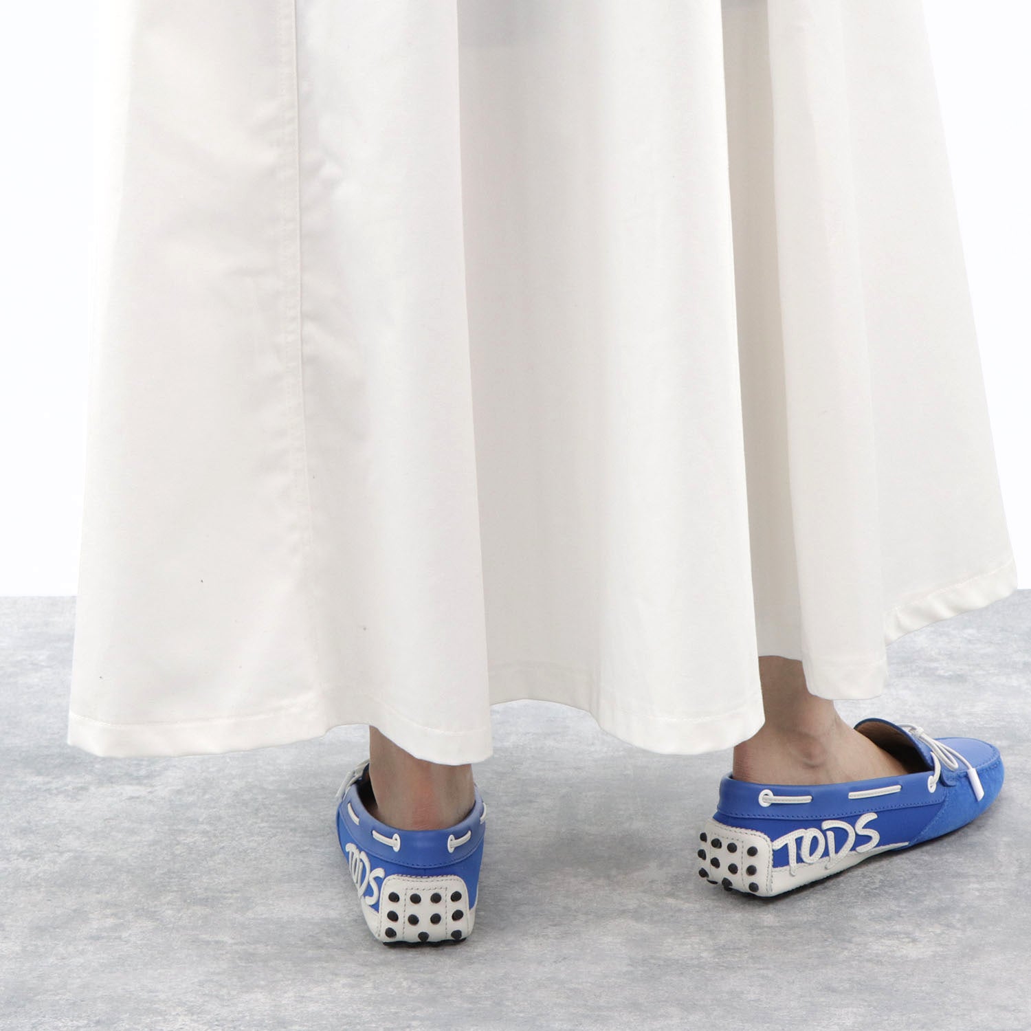 トッズ ドライビングシューズ XXW0FW0X900JAH ゴンミーニ – LE CHIEN