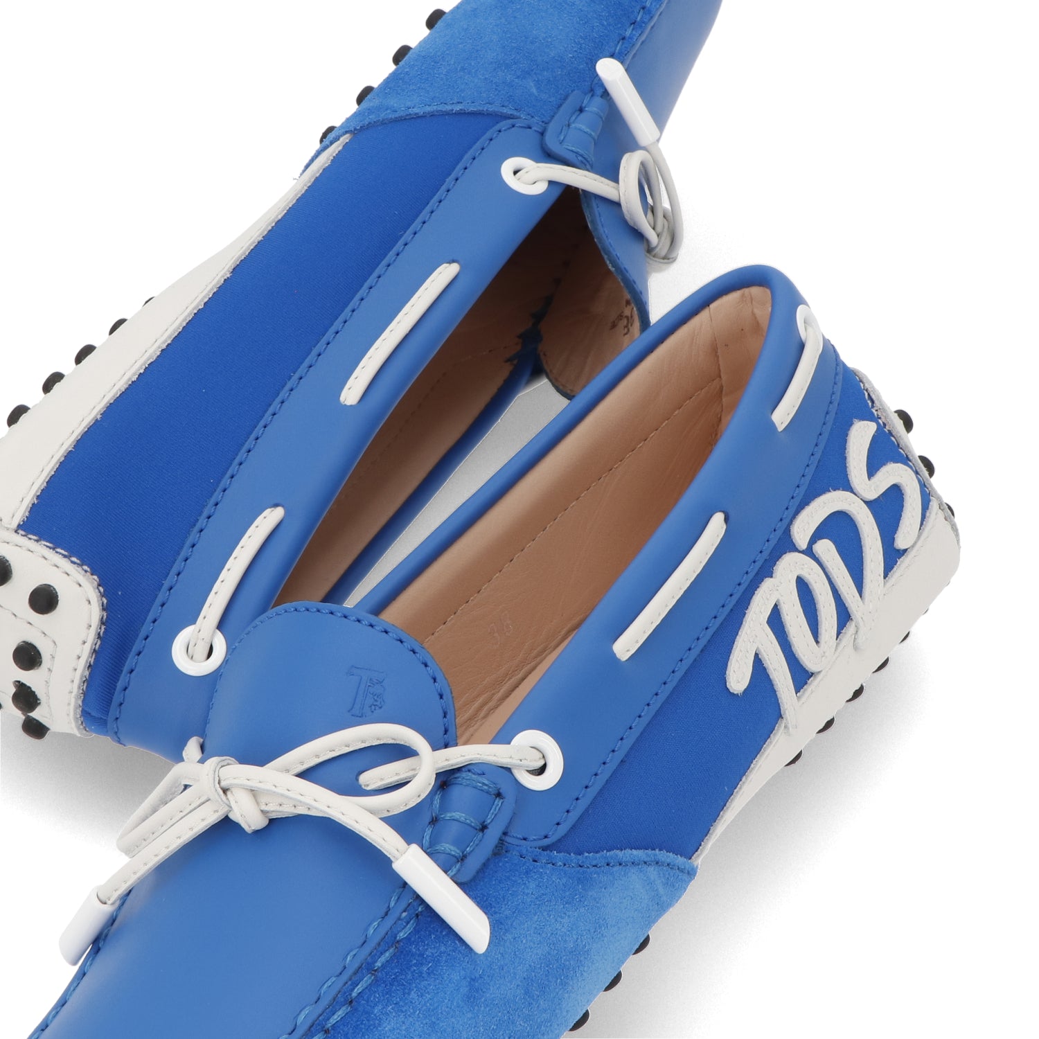 トッズ ドライビングシューズ XXW0FW0X900JAH ゴンミーニ – LE CHIEN