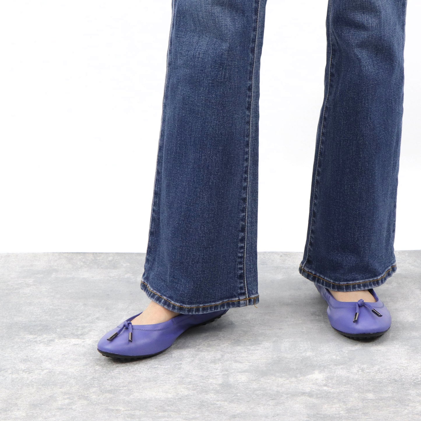 トッズ バレエシューズ XXW0HI0346Z6XT リボン