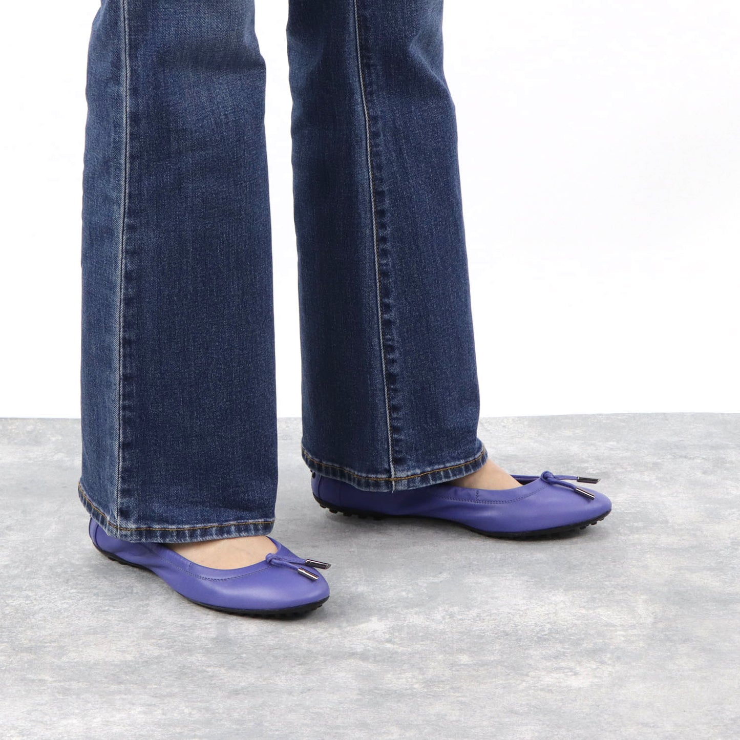 トッズ バレエシューズ XXW0HI0346Z6XT リボン