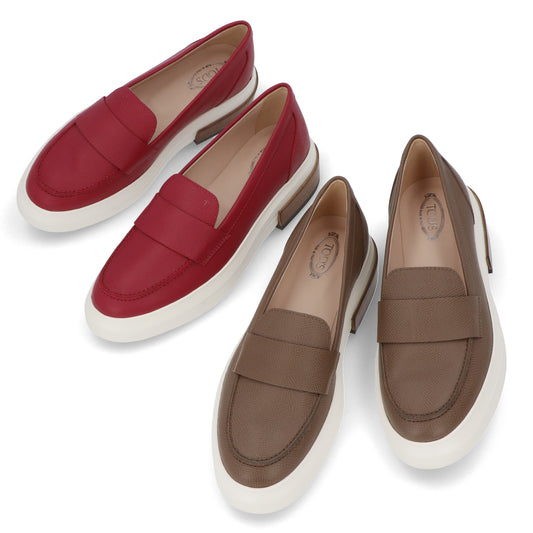 トッズ レザーシューズ ローファー XXW92B0Y41Z6VA