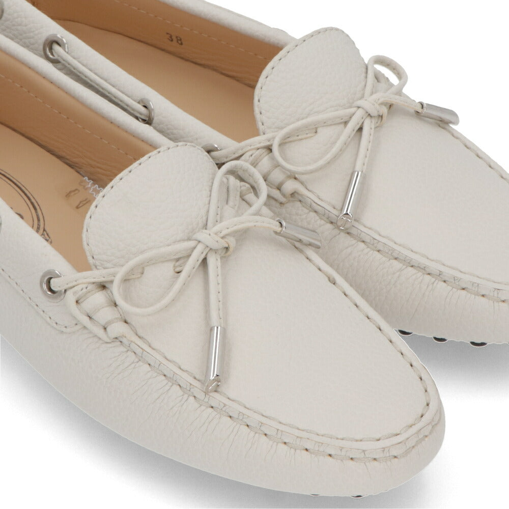 TOD'SCITY GOMMINO  ホワイト モカシン フラットシューズ ドライビングシューズ XXW0FW050305J1