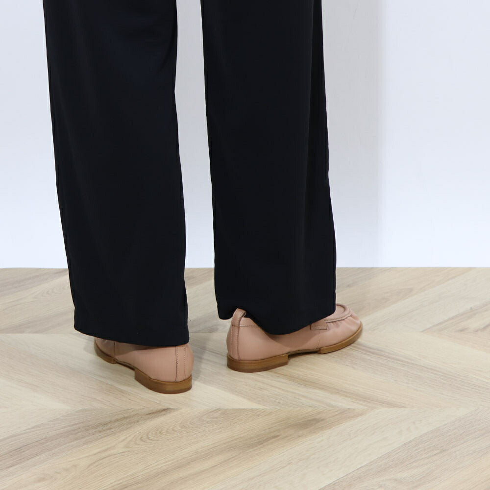 TOD'S ピンクベージュ ロゴ ローファー XXW19K0HC80SOM