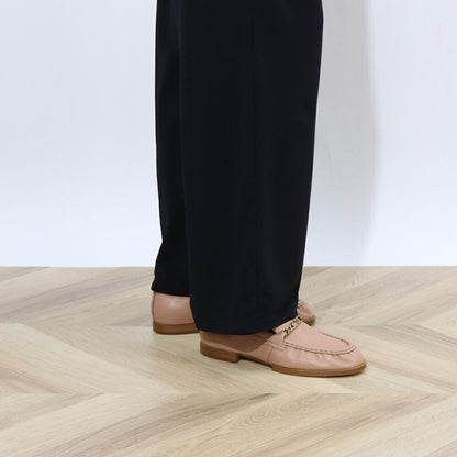 TOD'S ピンクベージュ ロゴ ローファー XXW19K0HC80SOM