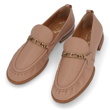 TOD'S ピンクベージュ ロゴ ローファー XXW19K0HC80SOM