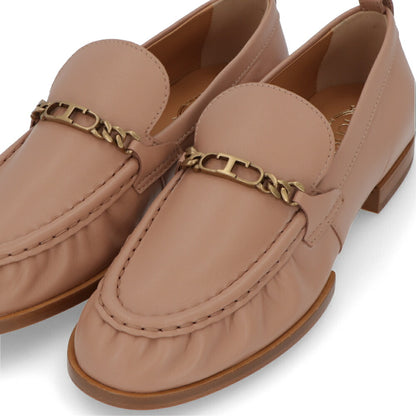 TOD'S ピンクベージュ ロゴ ローファー XXW19K0HC80SOM