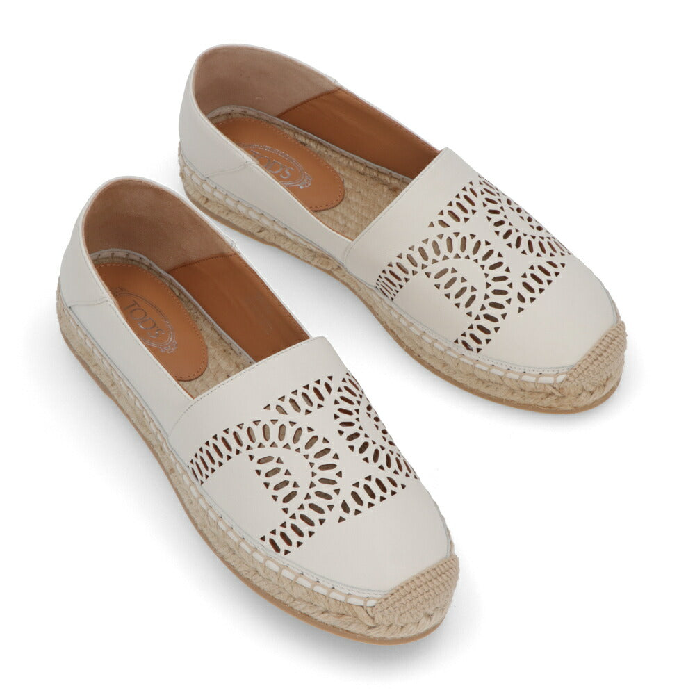 TOD'S ホワイト カーフレザー 穴あき加工 スリッポン XXW08L0IE30MID
