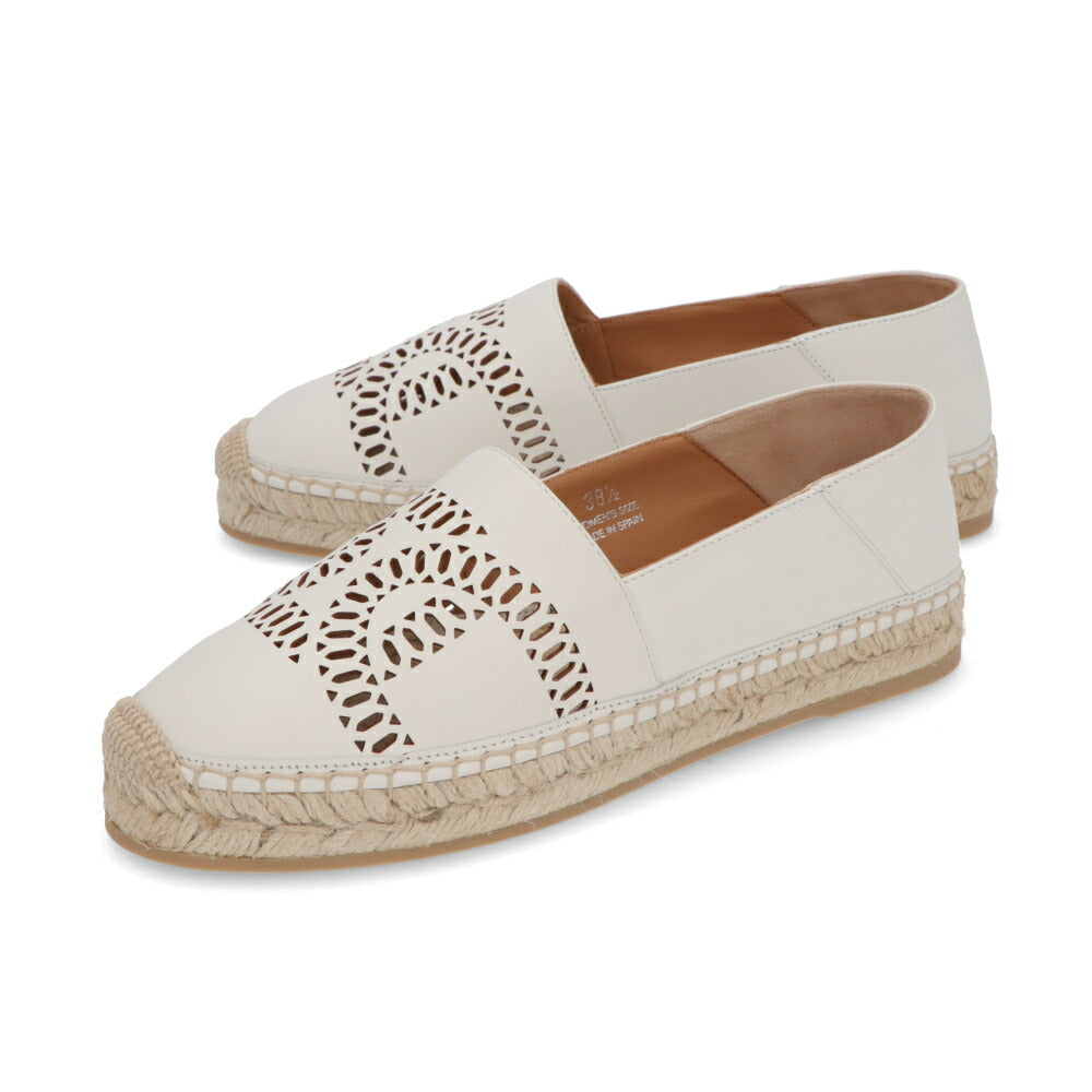 TOD'S ホワイト カーフレザー 穴あき加工 スリッポン XXW08L0IE30MID