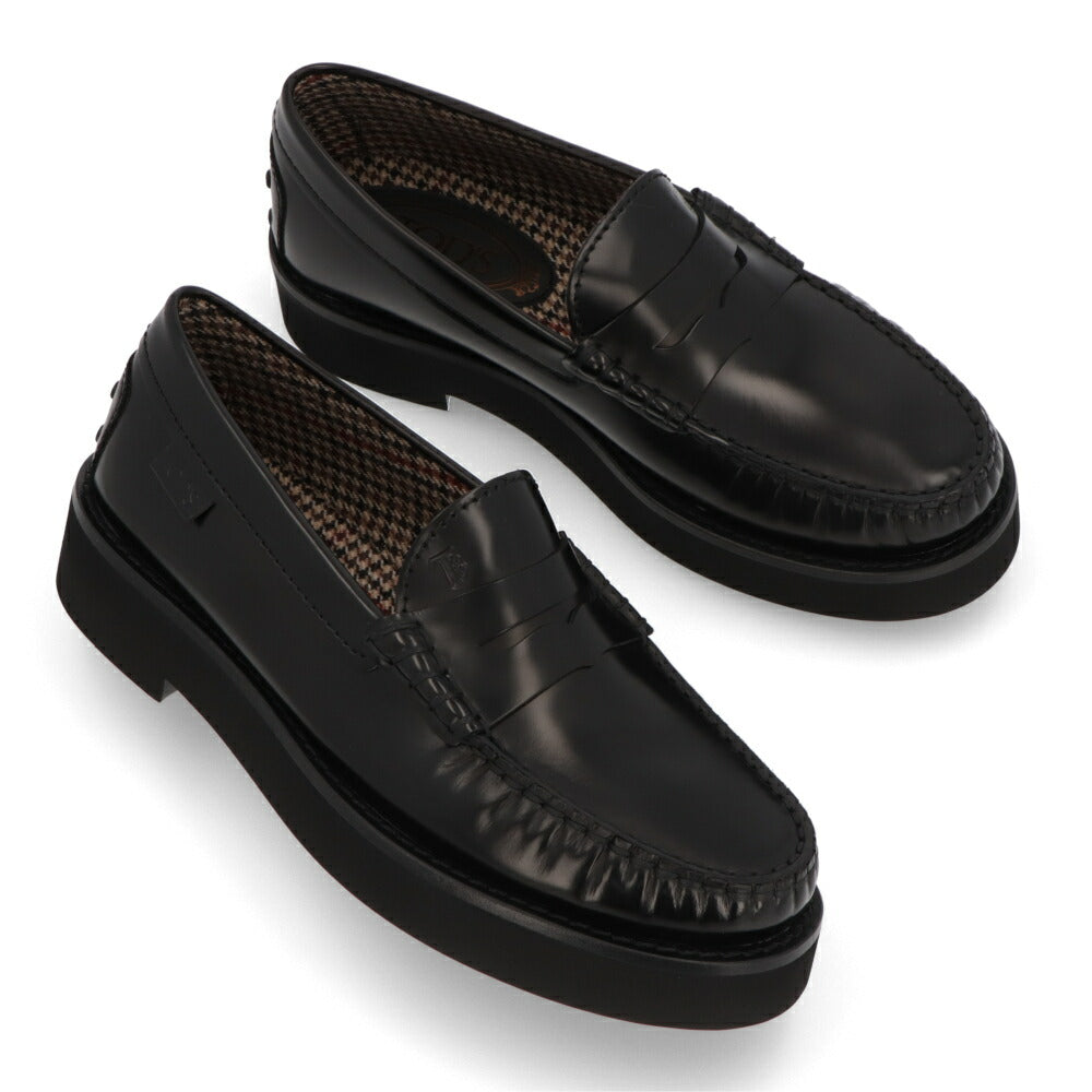 TOD'S ブラック ローファー クラシック ロゴ入り XXM54K00641AKT