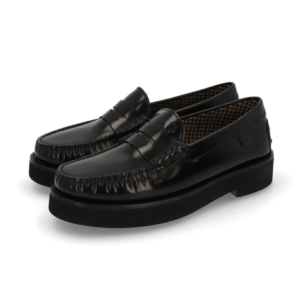 TOD'S ブラック ローファー クラシック ロゴ入り XXM54K00641AKT
