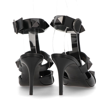 ヴァレンティノ パンプス ローマンスタッズ アンクルストラップ