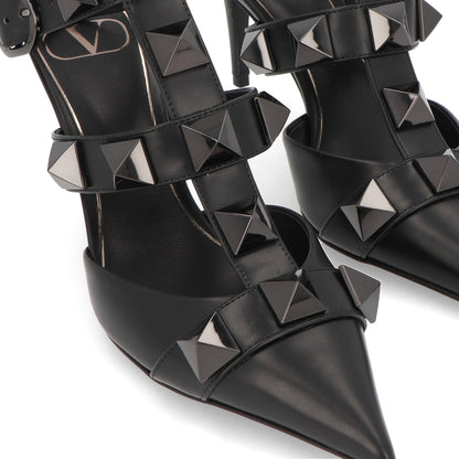 ヴァレンティノ パンプス ローマンスタッズ アンクルストラップ