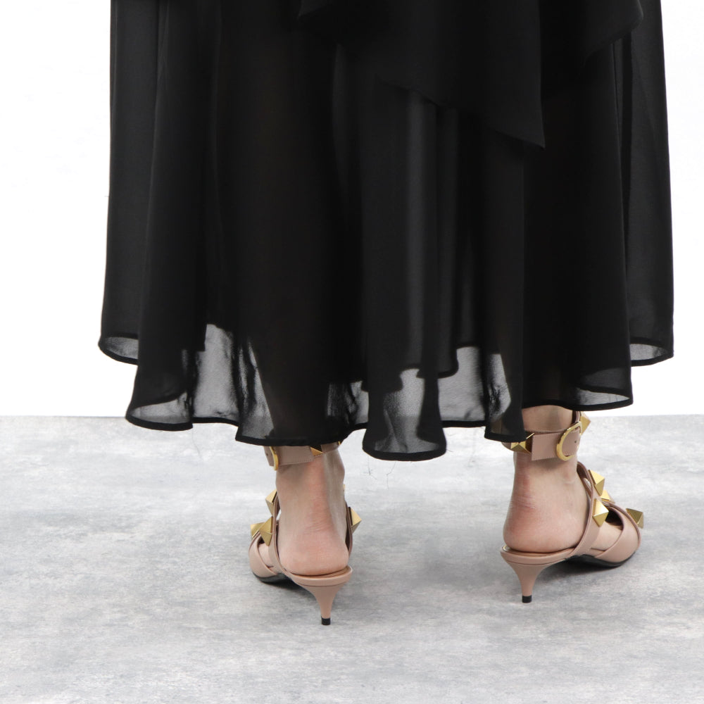 ヴァレンティノ パンプス ローマンスタッズ アンクルストラップ