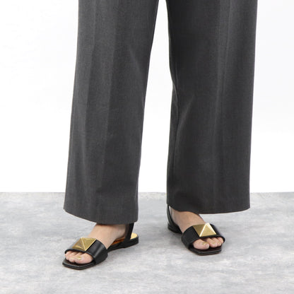 ヴァレンティノ フラットサンダル ワンスタッズ ストラップ