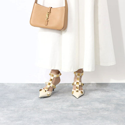 ヴァレンティノ VALENTINO シューズ パンプス レディース ブラック ベージュ アイボリー レザー ローマンスタッズ ポインテッドトゥ ゴールド金具 サンダル ヒールあり 2W2S0CB2ZWM