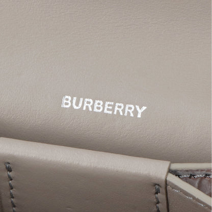 バーバリー BURBERRY ショルダーバッグ 8022565 A1422 レディース A1422 シルバー 財布 コインケース チェーンショルダー
