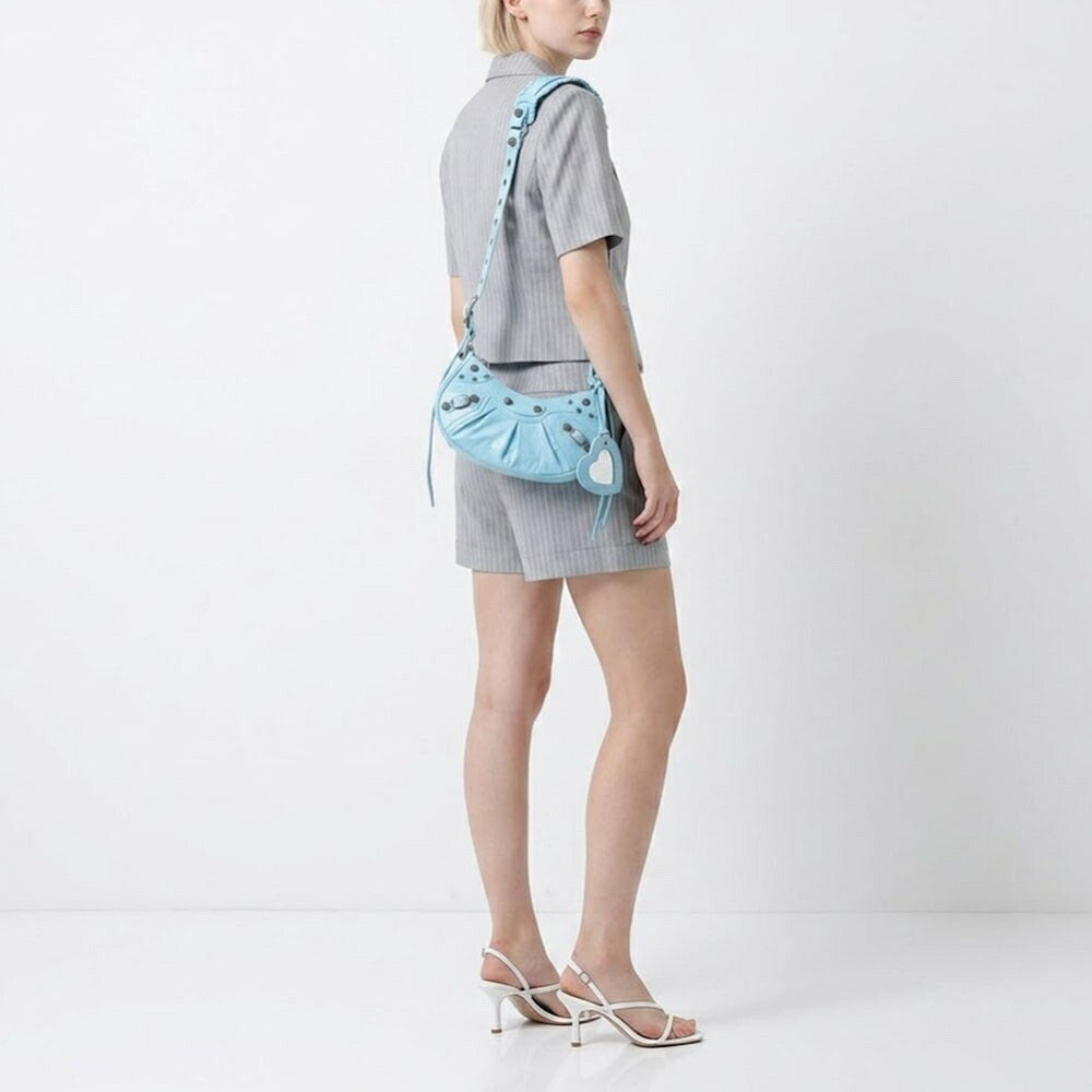 BALENCIAGA バレンシアガ レディース バッグ ショルダーバッグ ライトブルー ラムスキン Le Cagole XS クロスボディバッグ 671309 1VG9Y