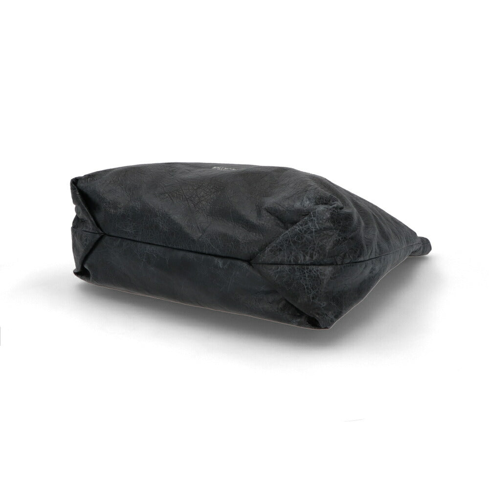 BALENCIAGA バレンシアガ ショルダーバッグ ブラック チェーンバッグ ロゴ チャーム付き 742941 2AA6W 1000