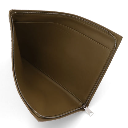 ボッテガ ヴェネタ BOTTEGA VENETA バッグ クラッチバッグ メンズ Intrecciato Half Zipped Pouch カーキ カーフスキン イントレチャート ハーフジップポーチ コントラストカラー 607479 VCPQ3