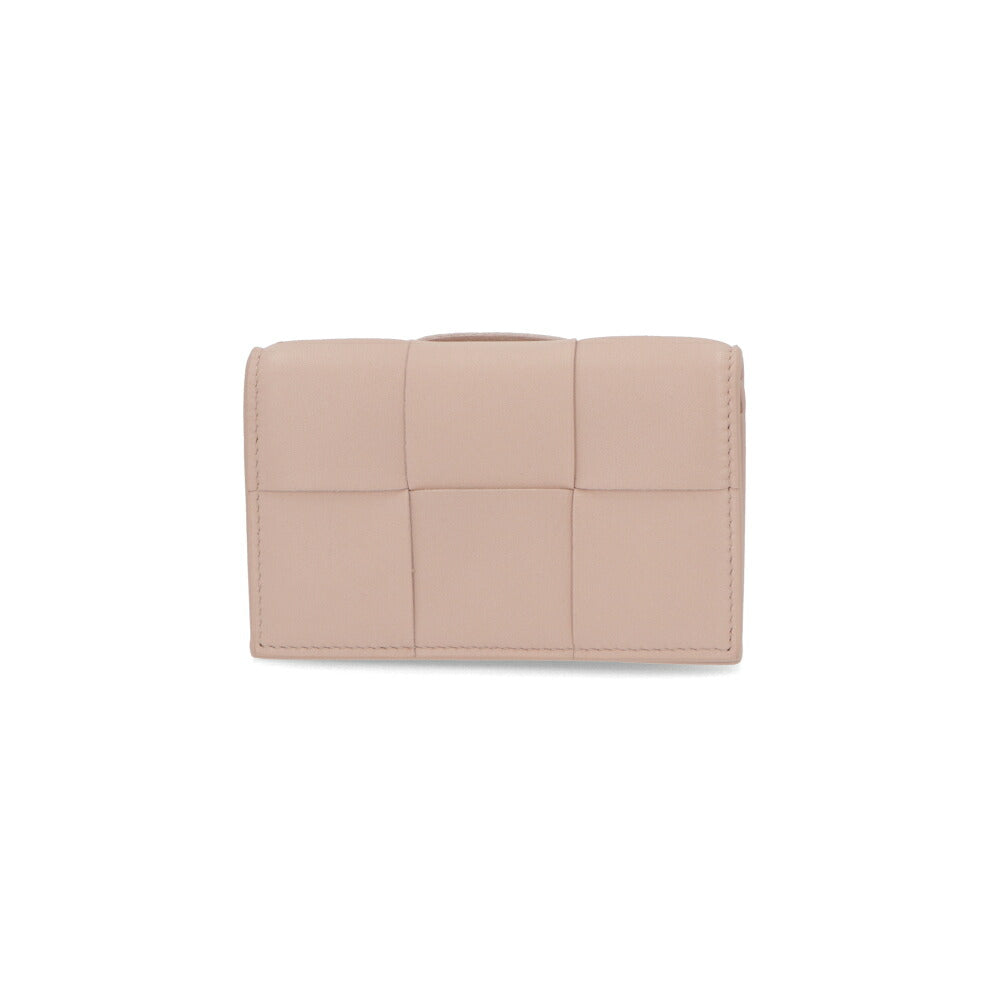 BOTTEGA VENETA ボッテガ ヴェネタ ユニセックス 雑貨 カードケース ピンクベージュ ラムスキン マキシイントレチャート カセット 定期入れ カードケース シンプル 651396 VCQC4