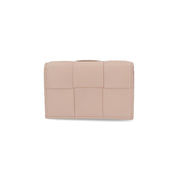 BOTTEGA VENETA ボッテガ ヴェネタ ユニセックス 雑貨 カードケース ピンクベージュ ラムスキン マキシイントレチャート カセット 定期入れ カードケース シンプル 651396 VCQC4