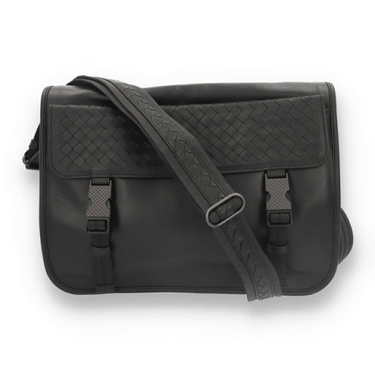 ボッテガ ヴェネタ BOTTEGA VENETA バッグ ショルダーバッグ 534435 VQ12A1000 イントレチャート メンズ ブラック A4対応 横型 メッセンジャーバッグ