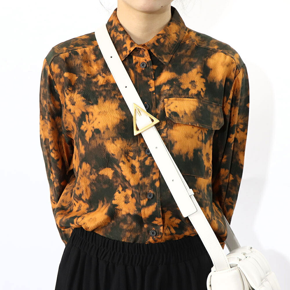 BOTTEGA VENETA パデッド カセット ショルダーバッグ