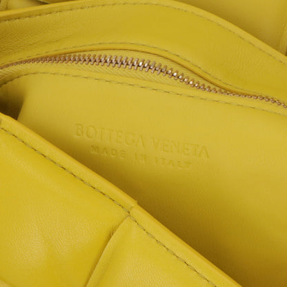 BOTTEGA VENETA パデッド カセット ショルダーバッグ
