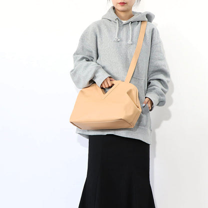 BOTTEGA VENETA ポイント ミディアム ショルダーバッグ