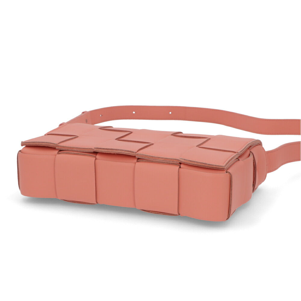 ボッテガ ヴェネタ BOTTEGA VENETA バッグ ショルダーバッグ レディース CASSETTE NAPPA パープル ホワイト サーモンピンク ラムレザー  クロスボディバッグ ボックス型 クラッチバッグ ショルダーバッグ 578004 VMAY1