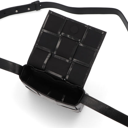 ボッテガ ヴェネタ BOTTEGA VENETA バッグ ショルダーバッグ ユニセックス CANDY CASSETTE ブラック 牛革 ナイロン ショルダーバッグ クロスボディバッグ キャンディーカセット ミニバッグ マキシイントレチャート 667048 VCQ72