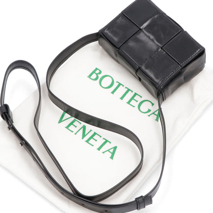 ボッテガ ヴェネタ BOTTEGA VENETA バッグ ショルダーバッグ ユニセックス CANDY CASSETTE ブラック 牛革 ナイロン ショルダーバッグ クロスボディバッグ キャンディーカセット ミニバッグ マキシイントレチャート 667048 VCQ72