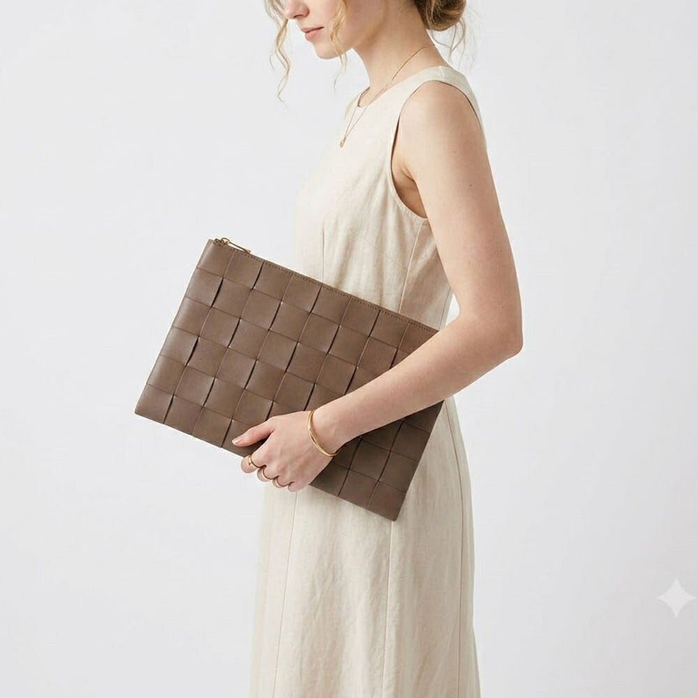 BOTTEGA VENETA クラッチバッグ ブラウン マキシイントレチャート 651409 VCQC1