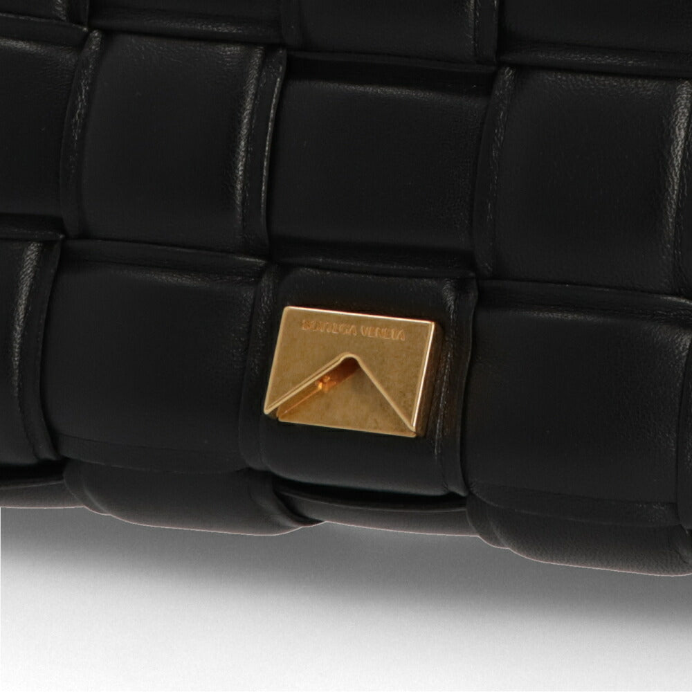 BOTTEGA VENETA ショルダーバッグ ブラック マキシイントレチャート カセット 717506 VCQR1