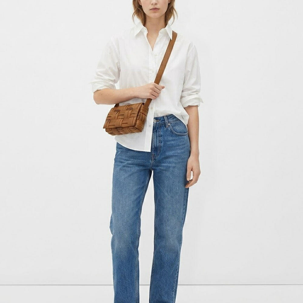 BOTTEGA VENETA ショルダーバッグ ブラウン カーフスキン マキシイントレチャート カセット  イントレチャートレザー 736253 V2FY1